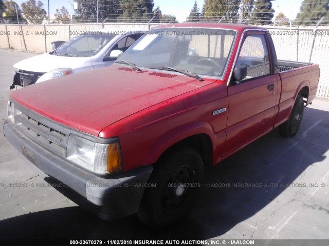 JM2UF1135J0325920 - 1988 MAZDA B2200 SHORT BED RED photo 2