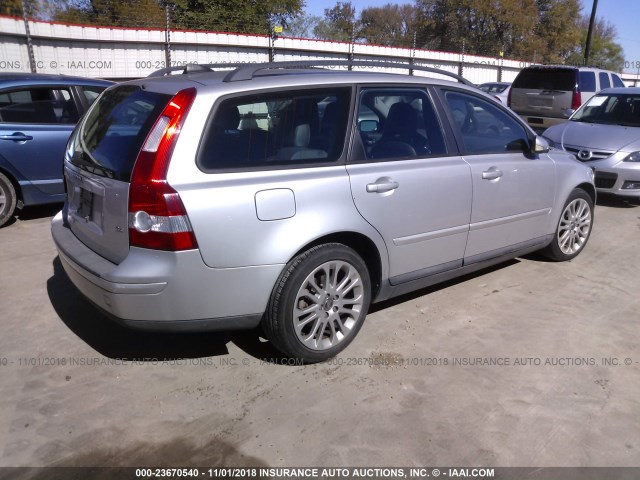 YV1MW382562197813 - 2006 VOLVO V50 2.4I SILVER photo 4