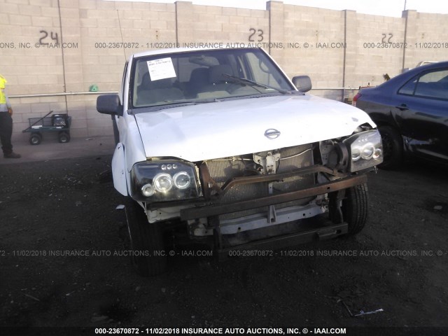 1N6ED27T54C435488 - 2004 NISSAN FRONTIER CREW CAB XE V6 WHITE photo 6