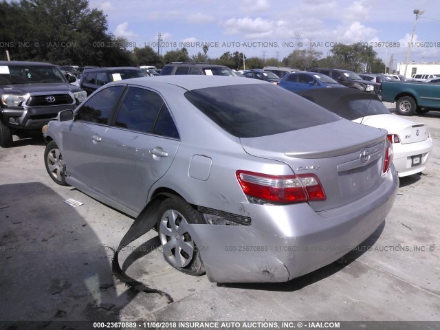 4T1BE46K59U284611 - 2009 TOYOTA CAMRY SE/LE/XLE SILVER photo 3