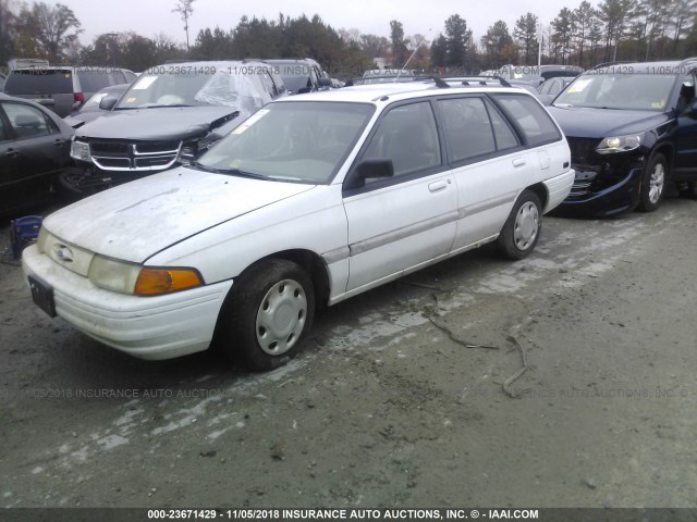 1FASP15J8SW115107 - 1995 FORD ESCORT LX/SPORT WHITE photo 2