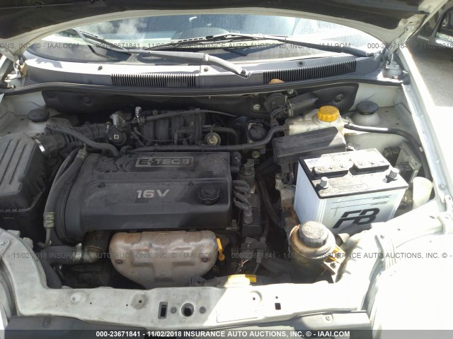 KL1TD62665B364786 - 2005 CHEVROLET AVEO LS SILVER photo 10