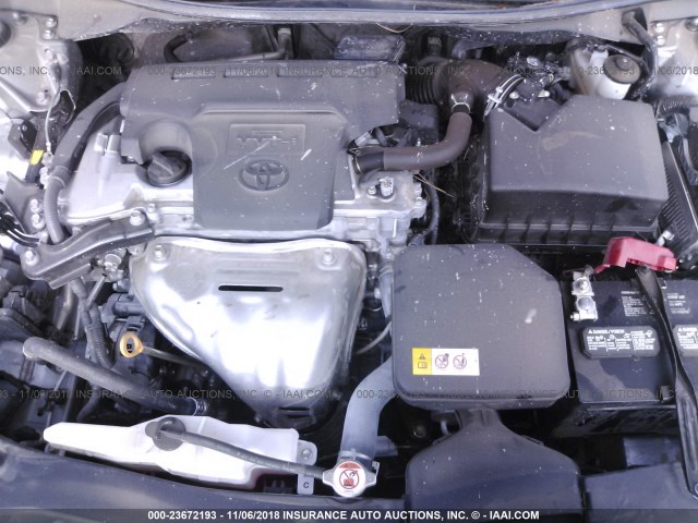 4T1BF1FK5HU444982 - 2017 TOYOTA CAMRY LE/XLE/SE/XSE 银色 照片 10