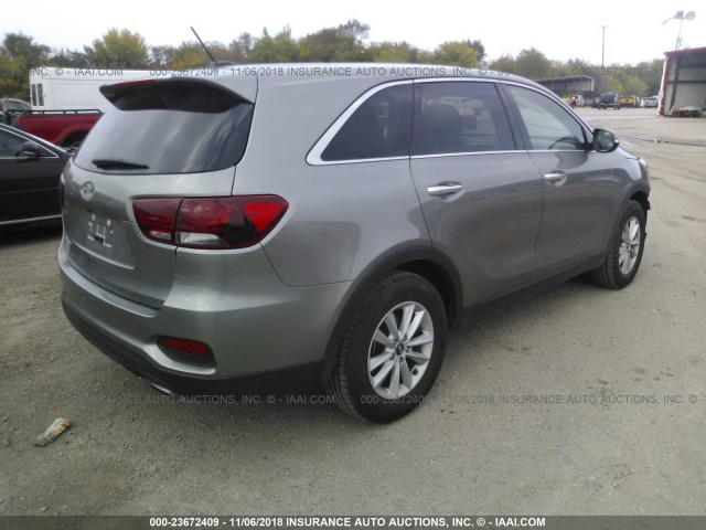 5XYPG4A54KG478916 - 2019 KIA SORENTO LX/L GRAY photo 4