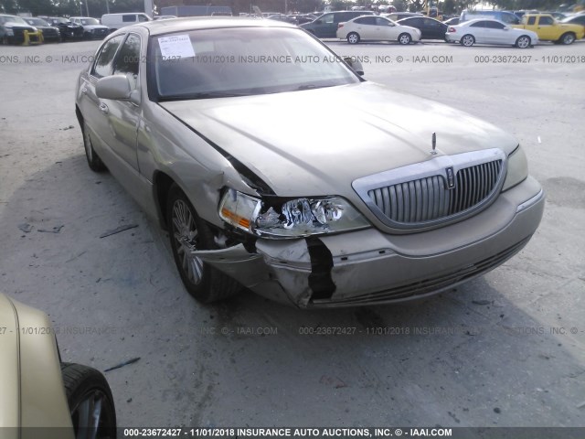 1LNHM81W34Y650677 - 2004 LINCOLN TOWN CAR EXECUTIVE/SIGNATURE TAN photo 1