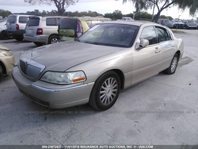 1LNHM81W34Y650677 - 2004 LINCOLN TOWN CAR EXECUTIVE/SIGNATURE TAN photo 2