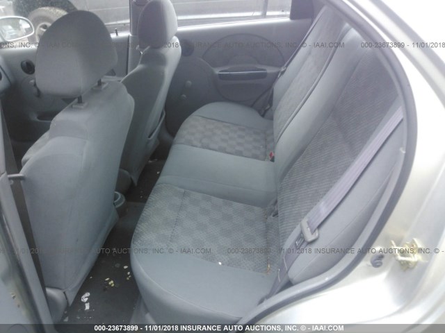 KL1TD52674B128012 - 2004 CHEVROLET AVEO SILVER photo 8