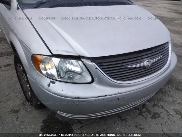 2C4GP44R63R295741 - 2003 CHRYSLER TOWN & COUNTRY LX SILVER photo 6