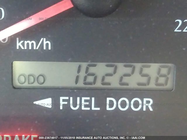 2T1CF28P62C594689 - 2002 TOYOTA CAMRY SOLARA SE/SLE ვერცხლისფერი ფოტო 7