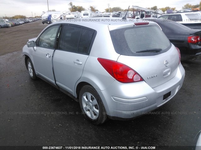 3N1BC13E29L360872 - 2009 NISSAN VERSA S/SL SILVER photo 3