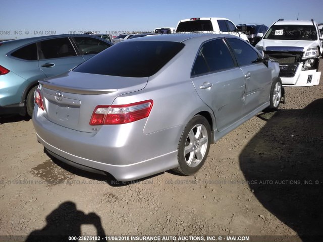 4T1BE46K49U266844 - 2009 TOYOTA CAMRY SE/LE/XLE SILVER photo 4