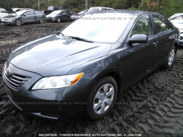 4T1BE46K67U725501 - 2007 TOYOTA CAMRY NEW GENERAT CE/LE/XLE/SE GRAY photo 2