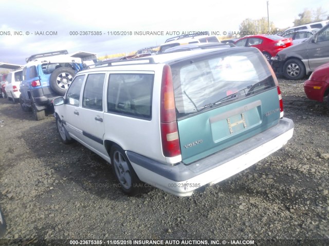 YV1LW5723T2185633 - 1996 VOLVO 850 WHITE photo 3