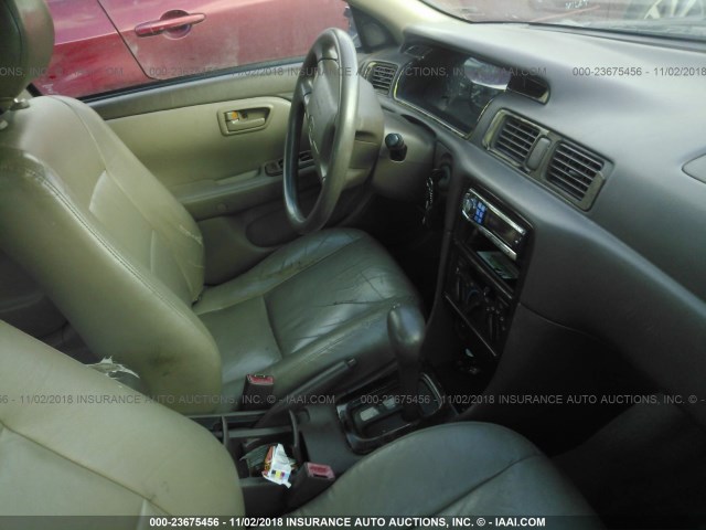 4T1BG22K4WU252314 - 1998 TOYOTA CAMRY CE/LE/XLE 蓝色 照片 5