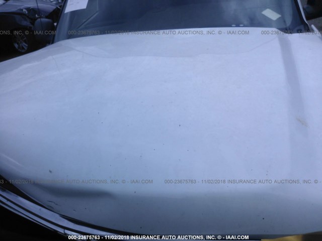 1GCEC19XX7Z178362 - 2007 CHEVROLET SILVERADO C1500 CLASSIC WHITE photo 10