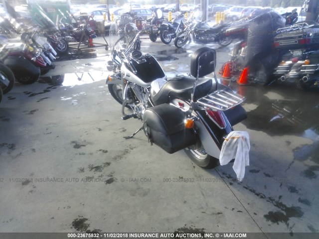 JH2RC50354M000491 - 2004 HONDA VT750 CA SILVER photo 3