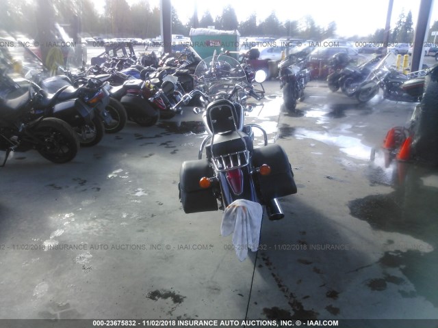 JH2RC50354M000491 - 2004 HONDA VT750 CA SILVER photo 6