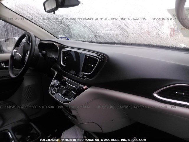 2C4RC1BG9HR795713 - 2017 CHRYSLER PACIFICA TOURING L 灰色 照片 5