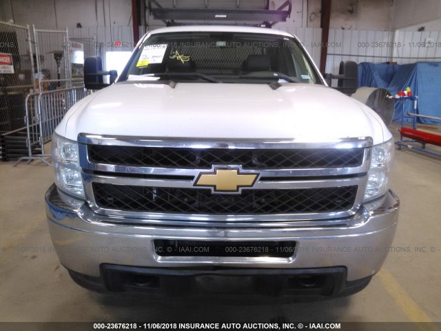 1GC2CVCG2CZ326081 - 2012 CHEVROLET SILVERADO C2500 HEAVY DUTY WHITE photo 6