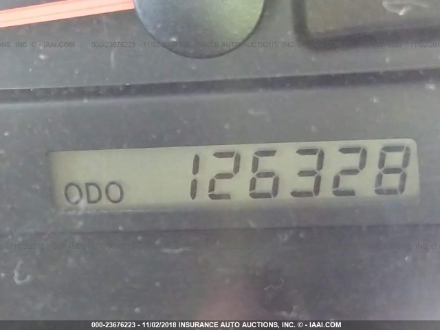 4T1BF32K42U031136 - 2002 TOYOTA CAMRY LE/XLE/SE WHITE photo 7