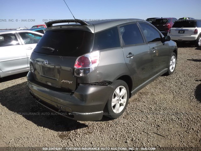 2T1KR30E65C411539 - 2005 TOYOTA COROLLA MATRIX XR GRAY photo 4