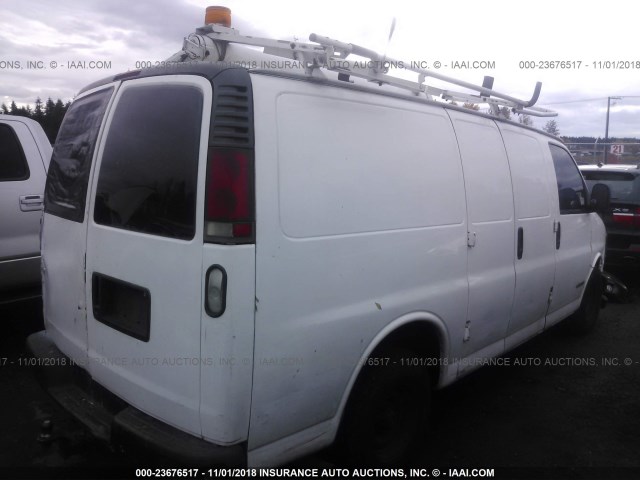 1GCFG15M5Y1168956 - 2000 CHEVROLET EXPRESS G1500  WHITE photo 4