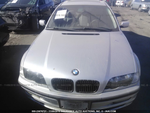 WBAAM3335XKC56701 - 1999 BMW 323 I SILVER photo 6