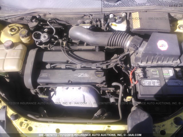 3FAFP31302R219517 - 2002 FORD FOCUS ZX3 YELLOW photo 10