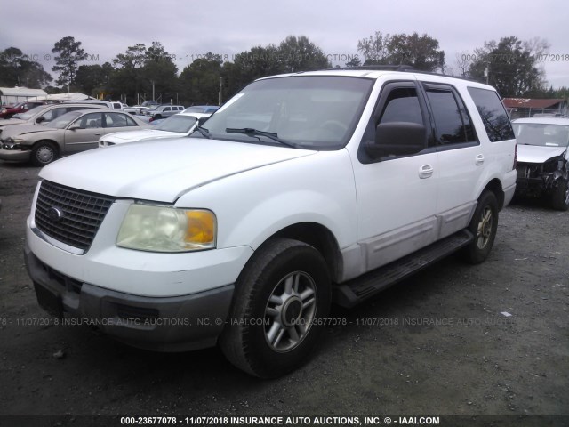 1FMPU16L33LB18536 - 2003 FORD EXPEDITION XLT WHITE photo 2