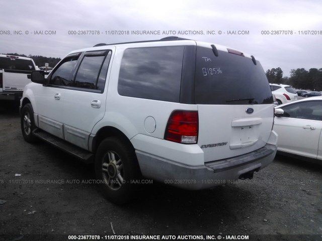 1FMPU16L33LB18536 - 2003 FORD EXPEDITION XLT WHITE photo 3