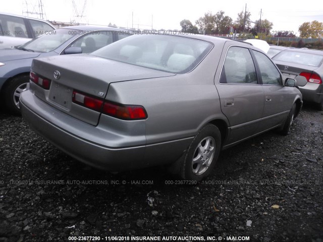 4T1BG22K7XU471317 - 1999 TOYOTA CAMRY CE/LE/XLE 灰色 照片 4