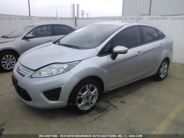 3FADP4BJ4EM148480 - 2014 FORD FIESTA SE SILVER photo 2