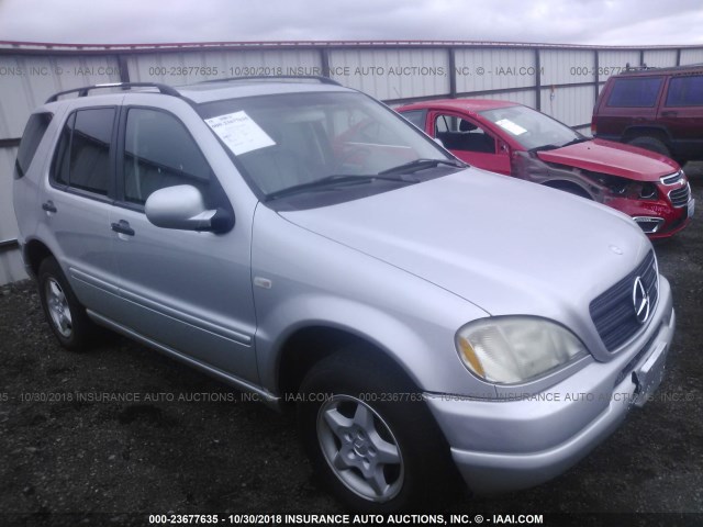 4JGAB54E0YA206308 - 2000 MERCEDES-BENZ ML 320 SILVER photo 1