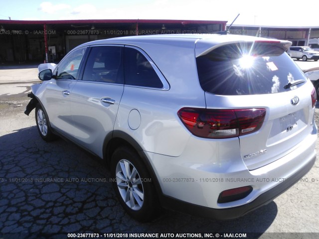 5XYPG4A50KG486057 - 2019 KIA SORENTO LX/L SILVER photo 3