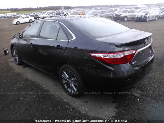 4T1BF1FK3HU346744 - 2017 TOYOTA CAMRY LE/XLE/SE/XSE 黑色 照片 3