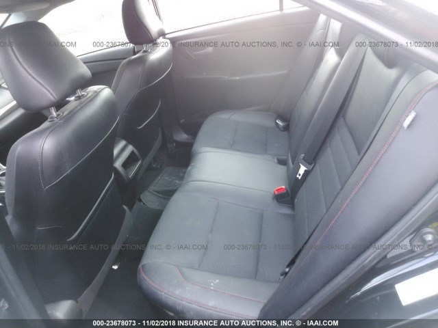 4T1BF1FK3HU346744 - 2017 TOYOTA CAMRY LE/XLE/SE/XSE 黑色 照片 8