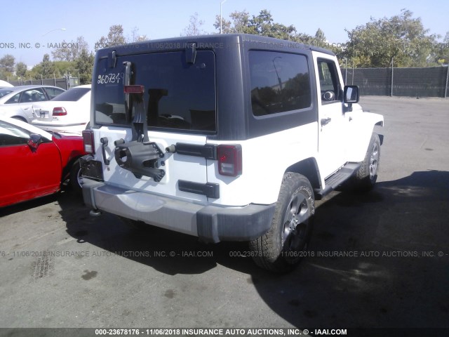 1C4AJWBG0HL513175 - 2017 JEEP WRANGLER SAHARA WHITE photo 4