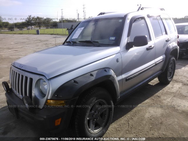 1J4GL38KX6W191410 - 2006 JEEP LIBERTY RENEGADE SILVER photo 2