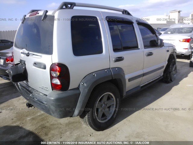 1J4GL38KX6W191410 - 2006 JEEP LIBERTY RENEGADE SILVER photo 4