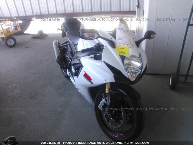 JS1GR7MA4H2101312 - 2017 SUZUKI GSX-R750 WHITE photo 1