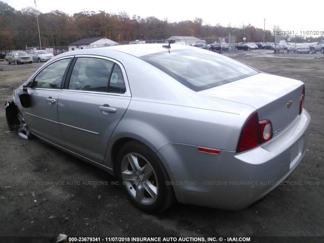 1G1ZB5E11BF198824 - 2011 CHEVROLET MALIBU LS 银色 照片 3