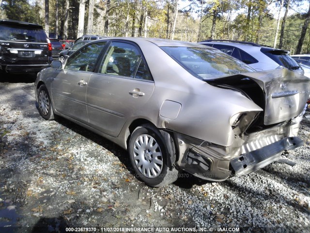 4T1BE30K13U231060 - 2003 TOYOTA CAMRY LE/XLE/SE GOLD photo 3