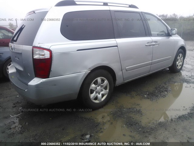 KNDMB233986221750 - 2008 KIA SEDONA EX/LX SILVER photo 4