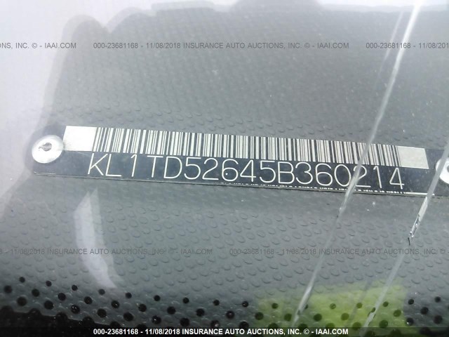 KL1TD52645B360214 - 2005 CHEVROLET AVEO LS Light Blue photo 9