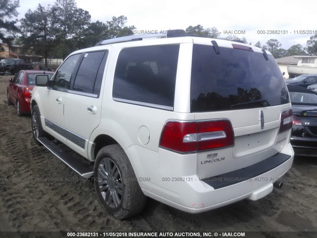 5LMFU28527LJ17557 - 2007 LINCOLN NAVIGATOR Kremowy zdjęcie 3