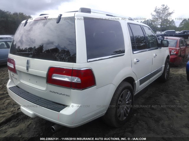 5LMFU28527LJ17557 - 2007 LINCOLN NAVIGATOR Kremowy zdjęcie 4