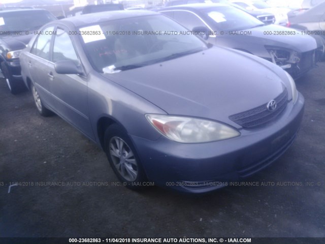 4T1BF32K24U568252 - 2004 TOYOTA CAMRY LE/XLE/SE GRAY photo 1