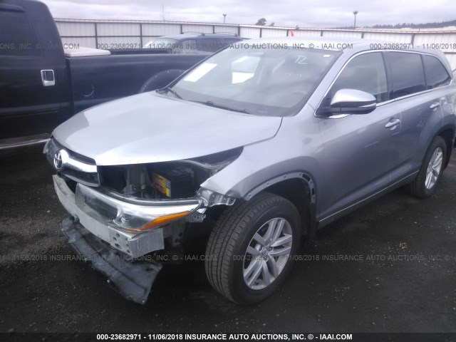 5TDBKRFH9FS092915 - 2015 TOYOTA HIGHLANDER LE/LE PLUS SILVER photo 2