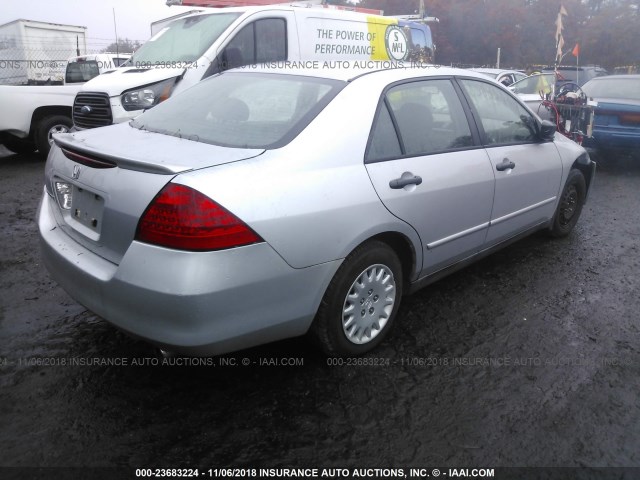 1HGCM55137A071151 - 2007 HONDA ACCORD VALUE SILVER photo 4