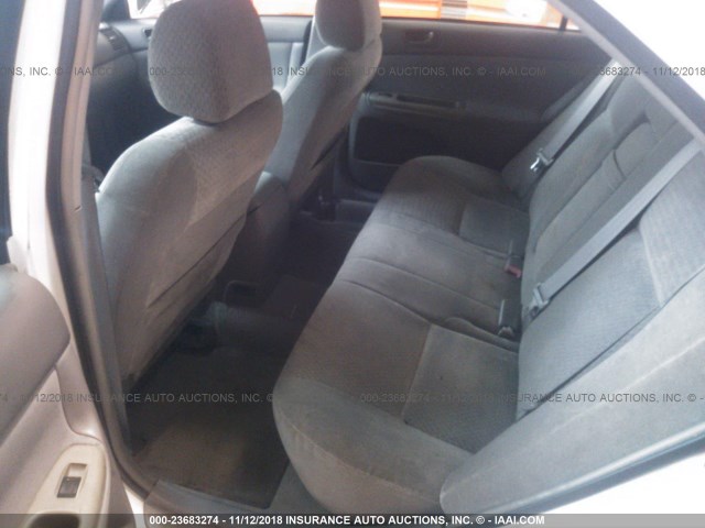 4T1BF32K82U009298 - 2002 TOYOTA CAMRY LE/XLE/SE WHITE photo 8